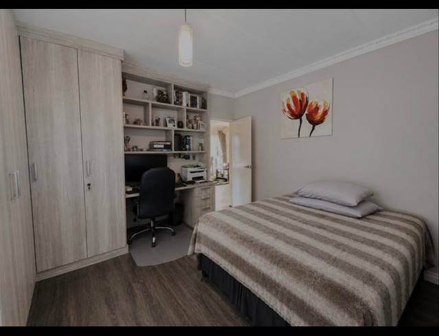 2 BEDROOM APARTMENT FOR SALE IN RYNFIELD